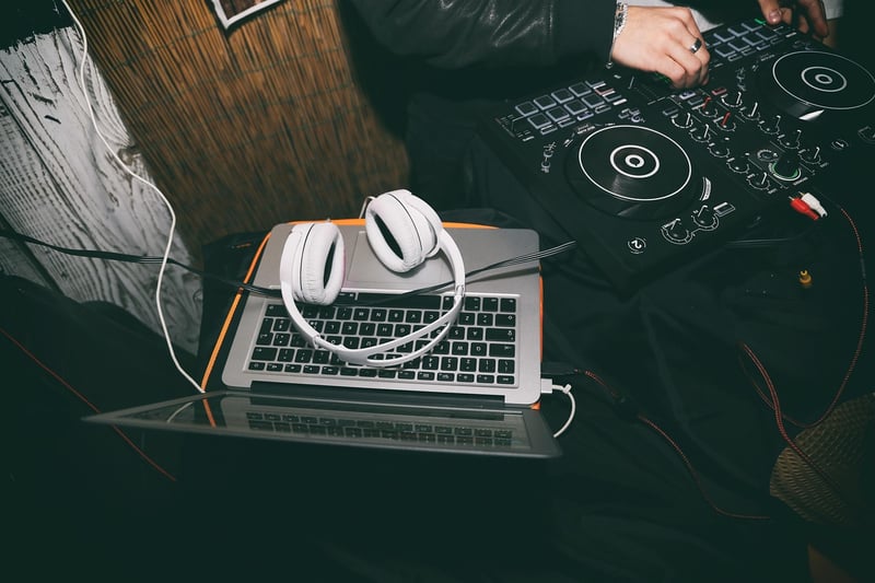 Cosmic DJ